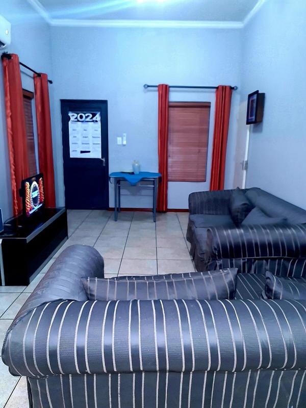 3 Bedroom Property for Sale in Eikenbosch Western Cape